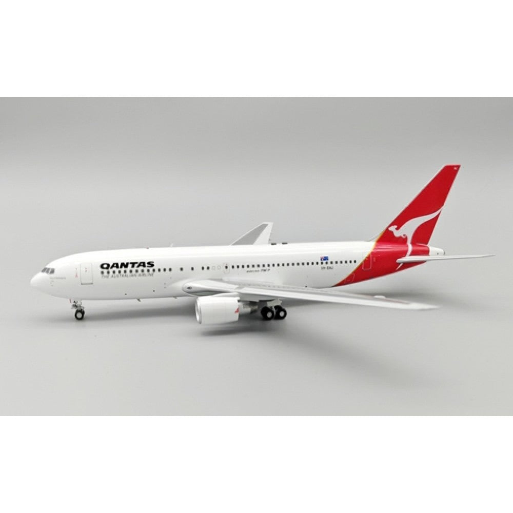 Inflight 200 1:200 QANTAS BOEING 767-238/ER VH-EAJ WITH STAND LIMITED