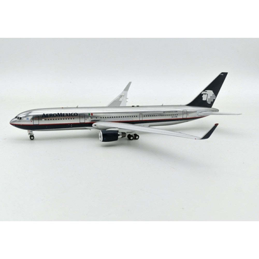 Inflight 200 1:200 AEROMEXICO BOEING 767-3Q8/ER XA-APB WITH STAND