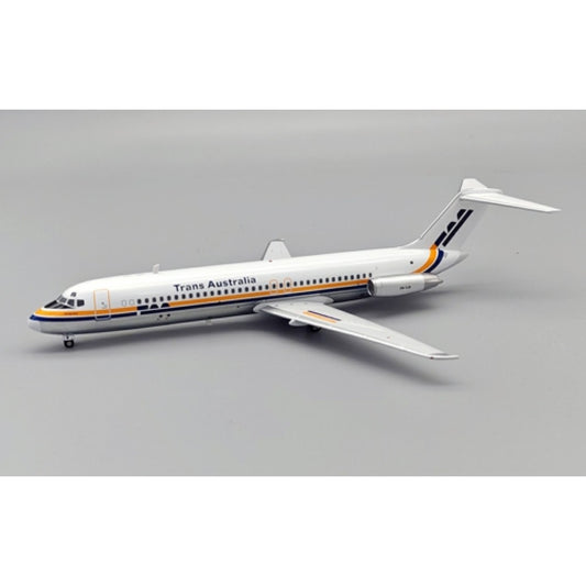 Inflight 200 1:200 TRANS AUSTRALIA AIRLINES - TAA MCDONNELL DOUGLAS DC-9-31 VH-TJR WITH STAND MAP