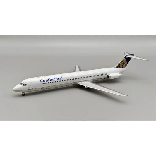 Inflight 200 1:200 N670MC CONTINENTAL DC-9-51 WITH STAND