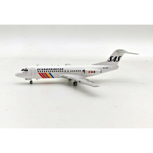 Inflight 200 1:200 SCANDINAVIAN AIRLINES - SAS FOKKER F-28-4000 FELLOWSHIP SE-DGO WITH STAND