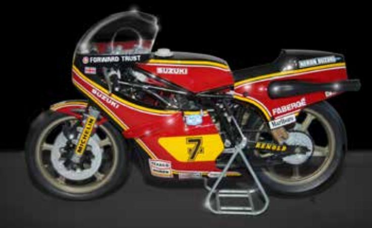 Suzuki RG 500 XR27 Team Heron Barry Sheene 1978 1:9 Italeri Plastic Kits Model