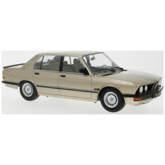 PRE ORDER STOCKS DUE DECEMBER 2025 / JANUARY 2026 1:18 IXO IX18CMC184 BMW 520I (E28) GOLD 1987