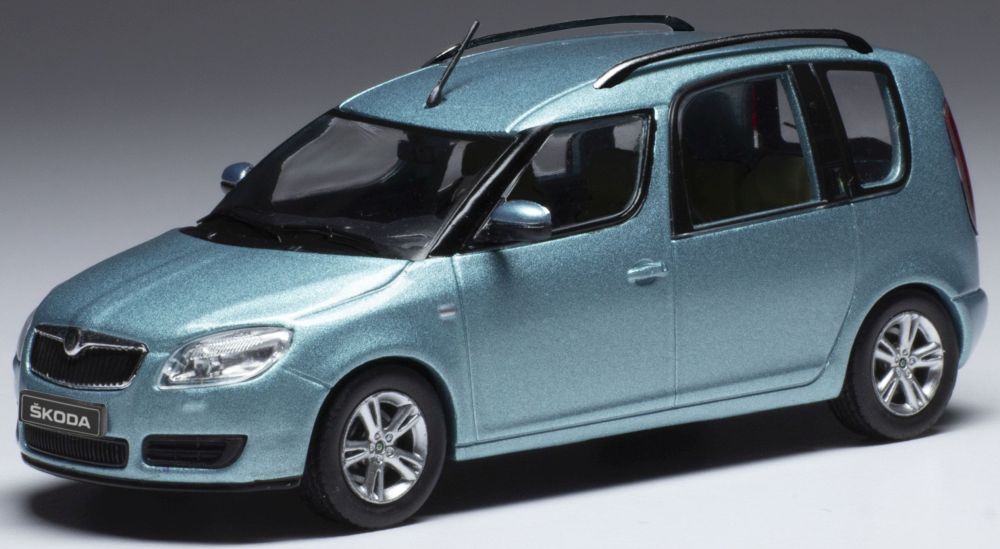 Available To Order – Skoda Roomster Metallic Light Blue 2007 1:43 IXO Model (IXO CLC472)