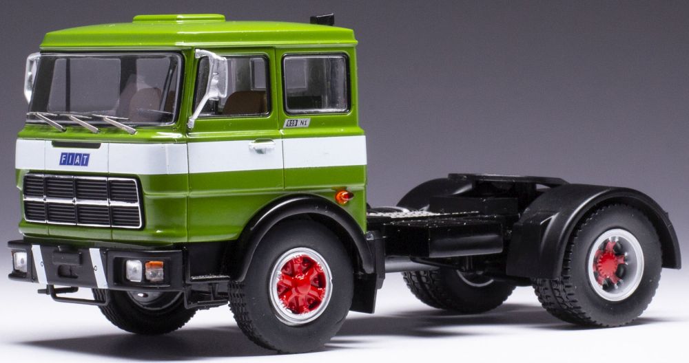 Available To Order – Fiat 690 T1 Green/White 1961 1:43 IXO Model (IXO TR147)