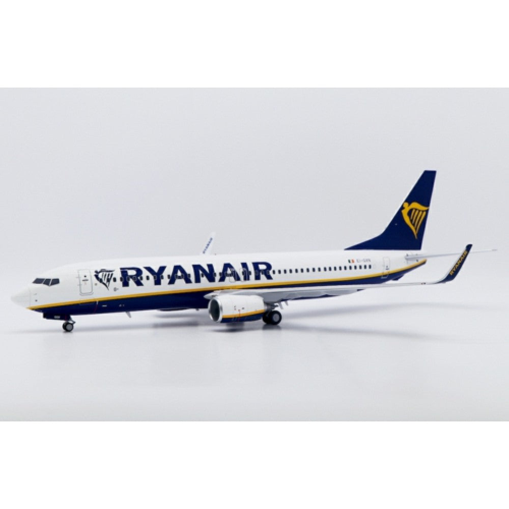 Available to Order – Ryanair Boeing 737-800 Reg: EI-GXN with Stand 1:100 Jc Wings Model (JC1002)