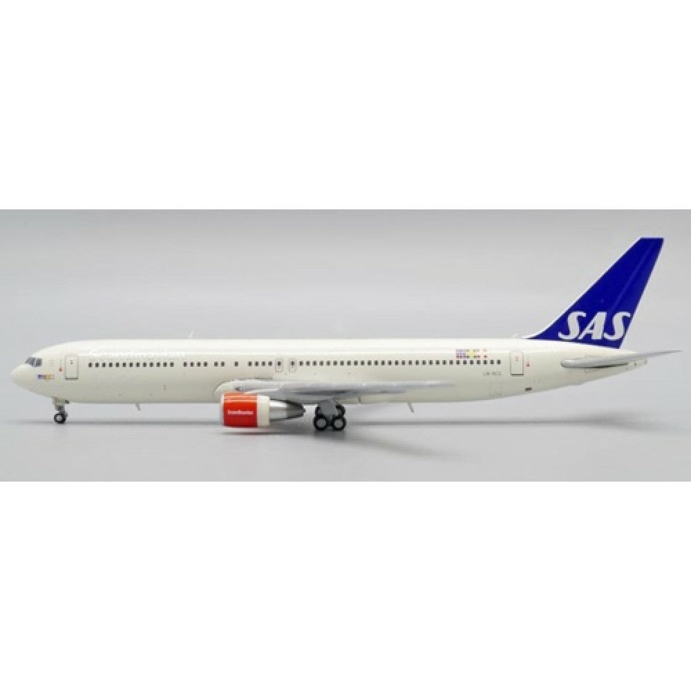 THIS ITEM IS AVAILABLE TO ORDER - 1:400 JC WINGS JC40029 SCANDINAVIAN AIRLINES BOEING 767-300(ER) REG: LN-RCG WITH ANTENNA