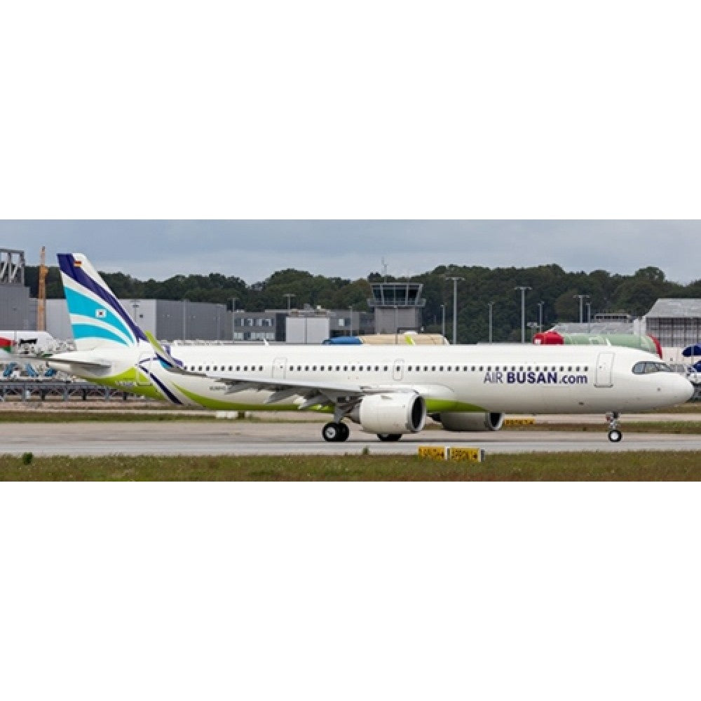Available to Order – Air Busan Airbus A321neo Reg: Hl8394 with Antenna 1:400 Model (jc4453) 1:400 JC Wings Model (JC4453)