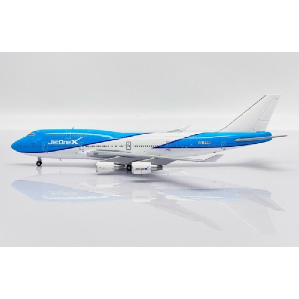Available to Order – Jetonex Boeing 747-400 Reg: VQ-BWM with Antenna 1:400 Jc Wings Model (JCLH4284)