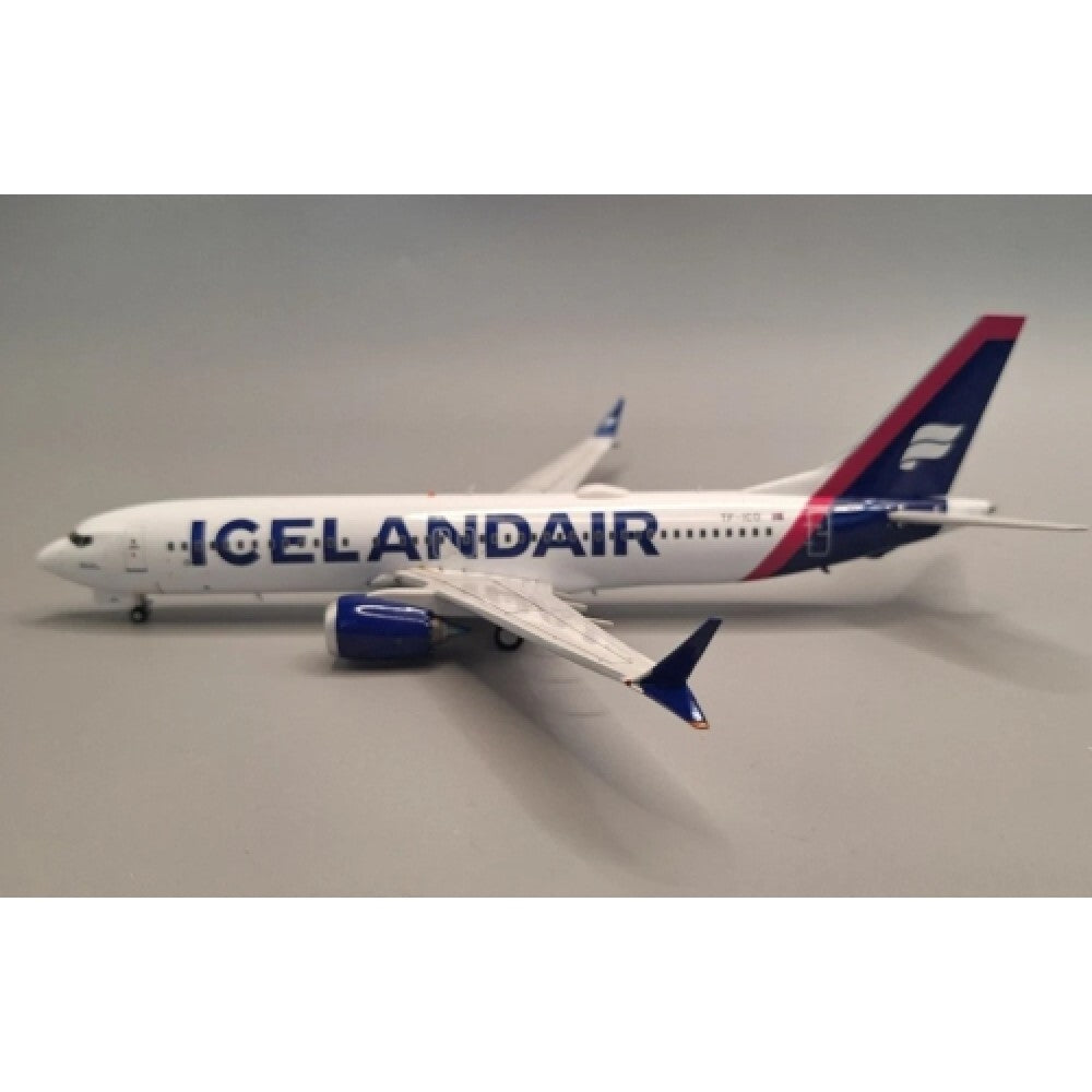 THIS ITEM IS AVAILABLE TO ORDER - 1:200 J FOX JF7378M009 737-8MAX ICELANDAIR TF-ICO LIMITED 62 PCS