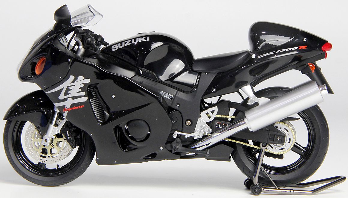 Available To Order – Suzuki GSX1300R Hayabusa 2001 Black 1:12 LCD Models Model (LCD M03K)