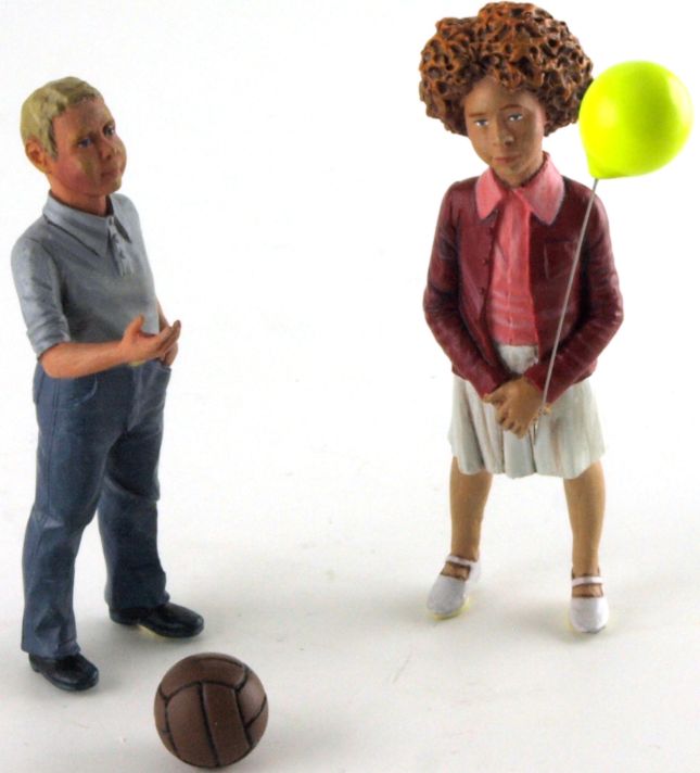 Tessa & Nils Figures 1:18 – diecast model