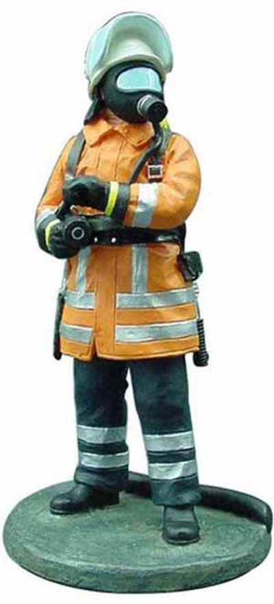 Fireman - fire dress - Germany - 2000 1:32 – diecast model