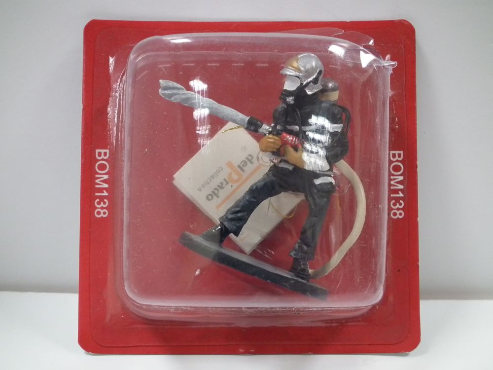 Fireman firedress Breathingapp SPPFI-Par99 1:32 – diecast model