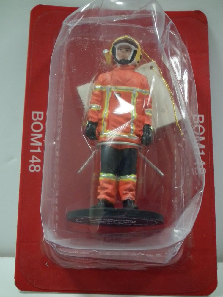 Fireman firedress - Vandee - France 2010 1:32 – diecast model