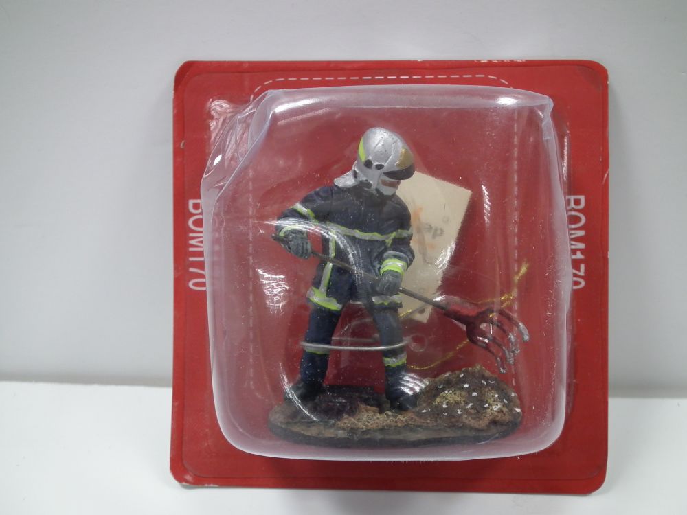 Fireman Firedress-Bligny Sur Ouche-Fra2012 1:32 – diecast model