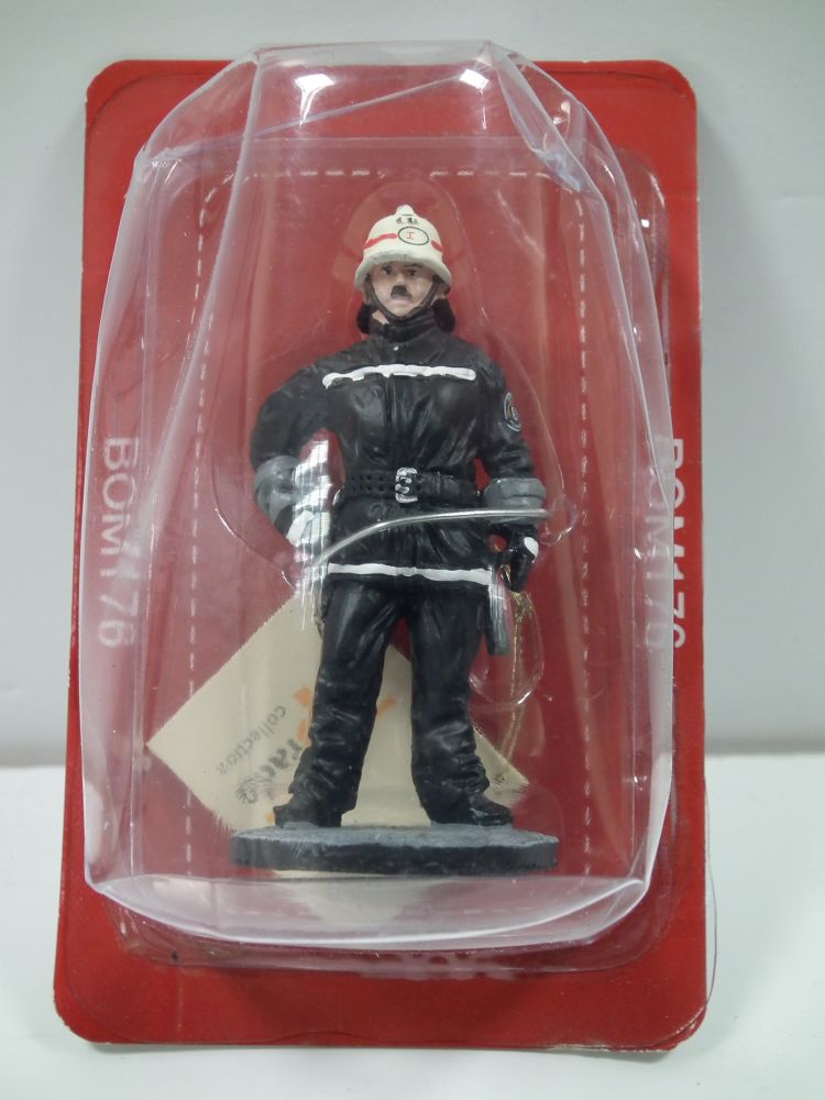 Fireman Firedress Berlin West Germany 1989 1:32 – diecast model
