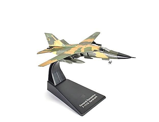 F-111A Aardvark - General Dynamics Jet Age Military Aircraft 1:144 – diecast model