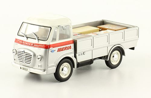 Fadisa Romero 1965 'Iberia N.2' White/Red 1:43 – diecast model