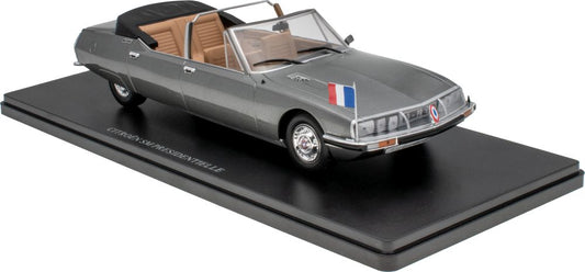 Citroen SM Presidentielle - 1972 1:24th Scale 1:24 Magazine Model Model