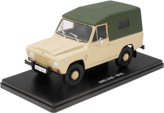 ARO 240 - 1978 Sand/Green canvas top 1:24 Blister can be squashed 1:24 – diecast model