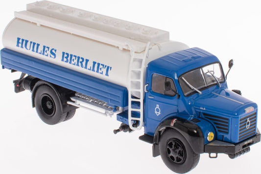 Berliet GLR8 M2 Citerne - Blue / White 'Huiles Berliet' Berliet Trucks Collection 1:43 – diecast model