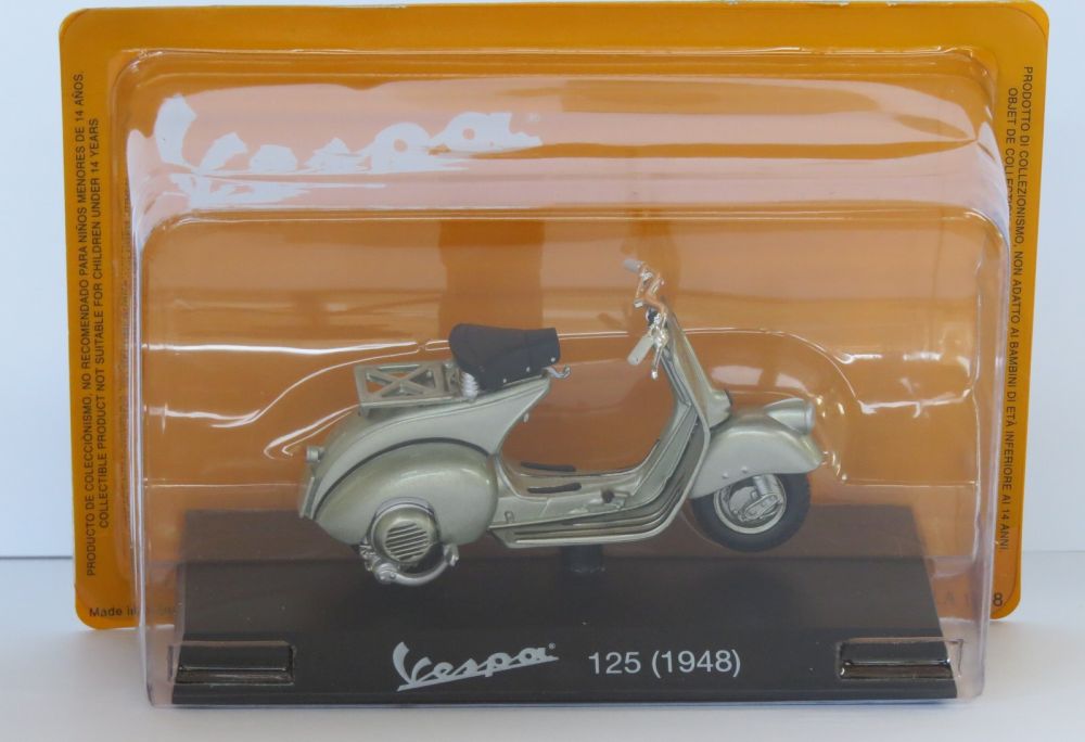 Vespa 125 1948 Vespa Collection in 1:18 1:18 – diecast model