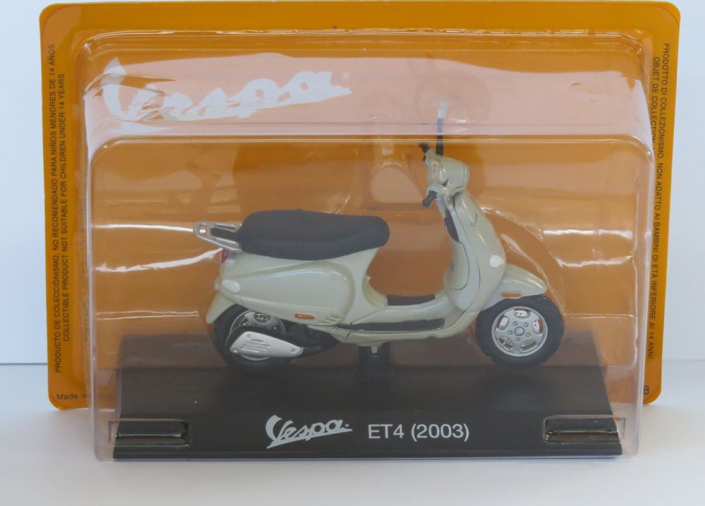 Vespa ET4 2003 Vespa Collection in 1:18 1:18 – diecast model
