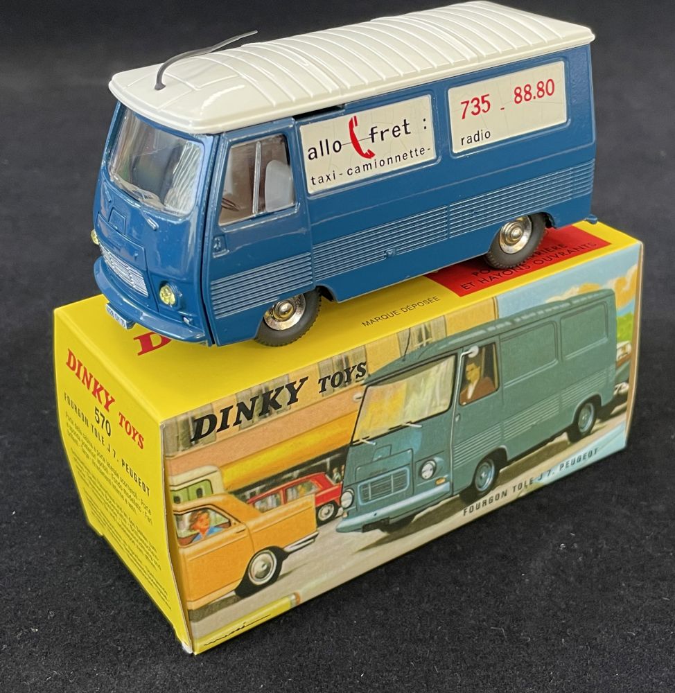 Peugeot J7 Taxi Radio (570) Atlas reproduced 'Dinky' – diecast model