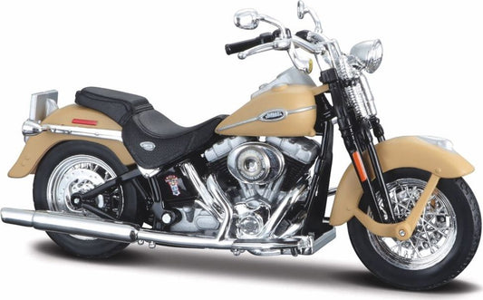 Available to Order – Harley-Davidson 2005 FLHTCUI Ultra Classic Classic Electra Glide (37) Beige 1:18 (MAI 18860)