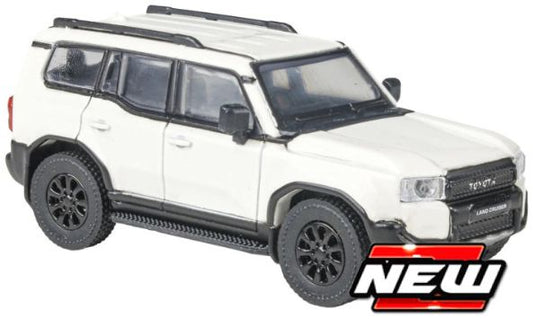 Toyota Land Cruiser 2024 White 1:24 Maisto Model