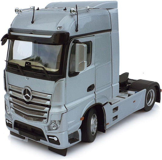 Available to Order – Mercedes Benz Actros Bigspace 4x2 Silver 1:32 (MAR 1909-03)