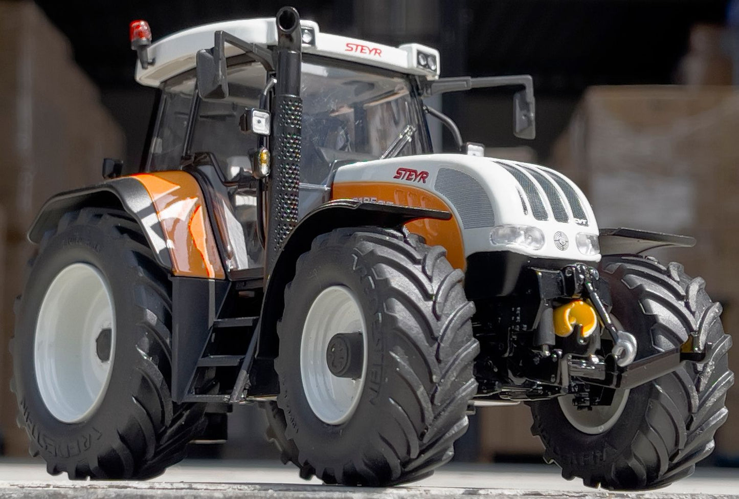 Available to Order – Steyr CVT 6195 Tractor Kommunal Edition Ltd 333pcs 1:32 (MAR 2219)