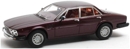 Available To Order – De Tomaso Deauville S2 Dark Red 1978-1985 1:43 (MAX 40404-051)