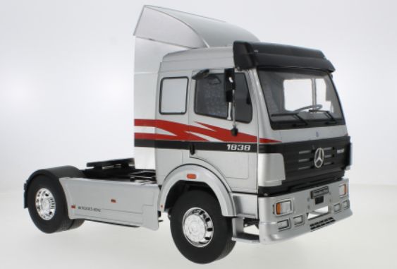 Available to Order – Mercedes SK II Silver 1994 1:18 (MCG 18136)