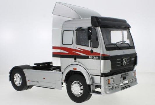 Available to Order – Mercedes SK II Silver 1994 1:18 (MCG 18136)