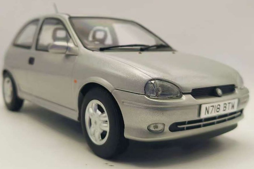 Available to Order – Vauxhall Corsa GSI Silver RHD UK Exclusive 1:18 (MCG 18846)