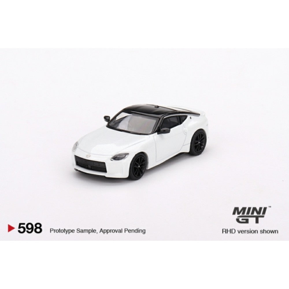 1/64 MINI GT MGT00598-R NISSAN FAIRLADY Z VERSION ST 2023 EVEREST WHITE (RHD)