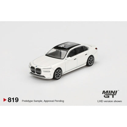 BMW I7 XDRIVE60 Mineral White (LHD) Blister Packaging 1:64 Mini GT Model Car (MGT00819-BL)
