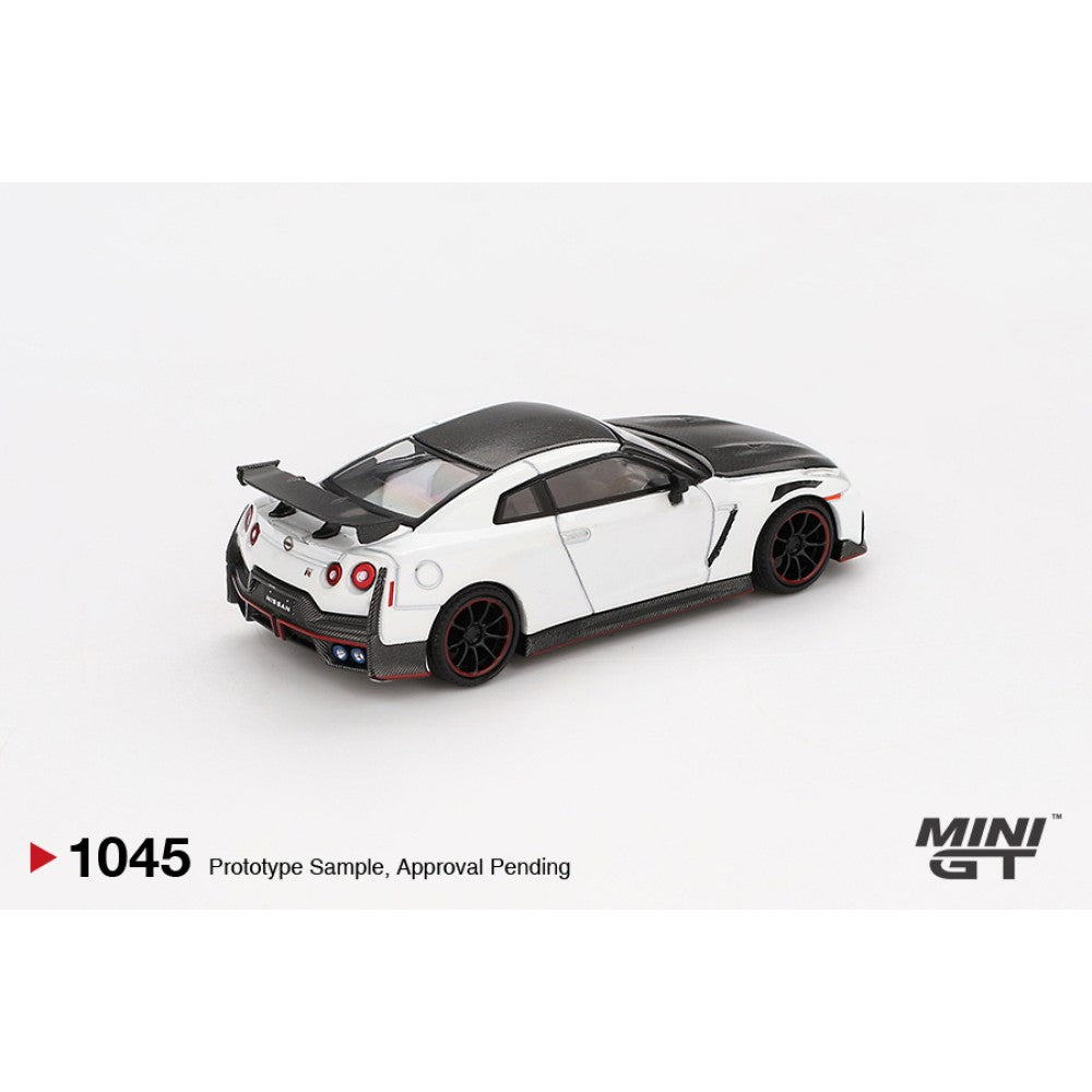 Nissan GT-R NISMO 2024 Brilliant White Pearl (RHD) 1:64 Mini GT Model Car (MGT01045-R)