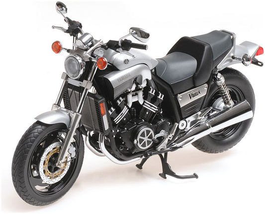Available to Order – Yamaha Vmax - 1993 - Silver Metallic 1:12 (MIN 122 163702)