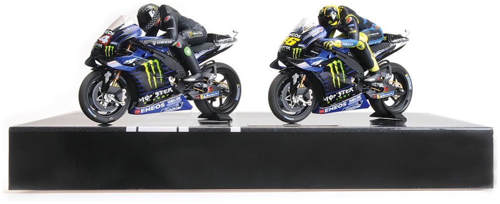 Available to Order – Yamaha Yzr-M1 - Set 2 Bikes 2019, Hamilton/Rossi, Valencia Test 1:12 (MIN 122 194446)