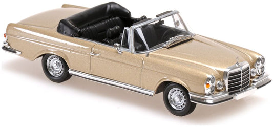 Mercedes-Benz 280 Se 3.5 Cabriolet (W 111) 1970 - Gold Metallic 1:43 Minichamps Model