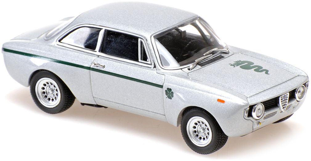 Alfa Romeo Gta 1300 Junior - 1968 - Silver 1:43 Minichamps Model