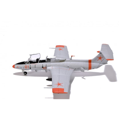 Available to Order – Aero L-29 Delfin No. 81, Soviet Air Force, 59th Training Regiment, Slavgorod Air Base, USSR, 1980s 1:72 Model (MLCZ720302)