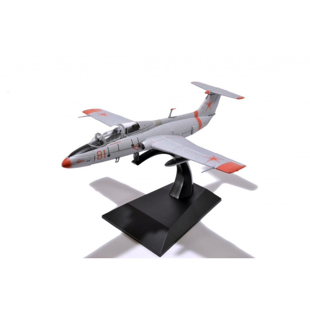 Available to Order – Aero L-29 Delfin No. 81, Soviet Air Force, 59th Training Regiment, Slavgorod Air Base, USSR, 1980s 1:72 Model (MLCZ720302)