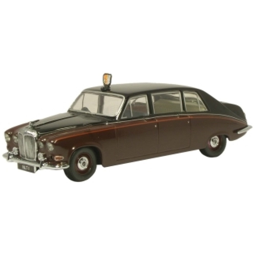Available to Order – Daimler Ds420 Limo Claret/black 1:76 Oxford Diecast Model (OX76DS004)