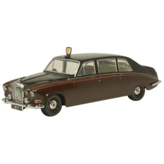 Available to Order – Daimler Ds420 Limo Claret/black 1:76 Oxford Diecast Model (OX76DS004)