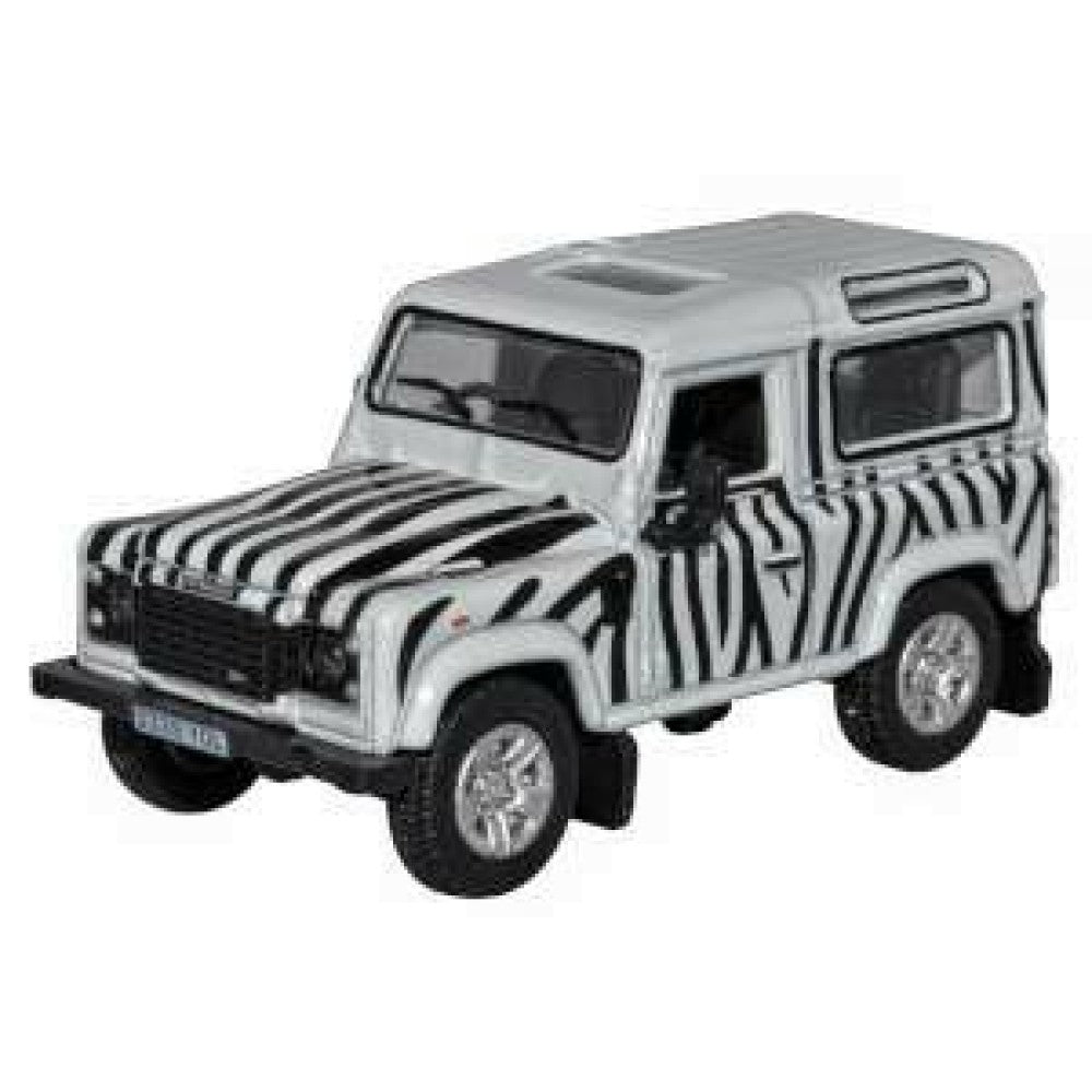Available to Order – Safari Land Rover Defender 90 1:76 Oxford Diecast Model (OX76LRDF013)