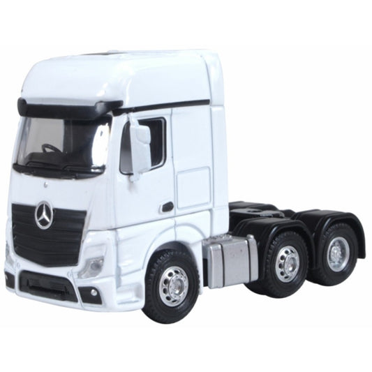 THIS ITEM IS AVAILABLE TO ORDER FROM OUR SUPPLIER - 1:76 OXFORD OX76WHMERCAB MERCEDES ACTROS CAB WHITE